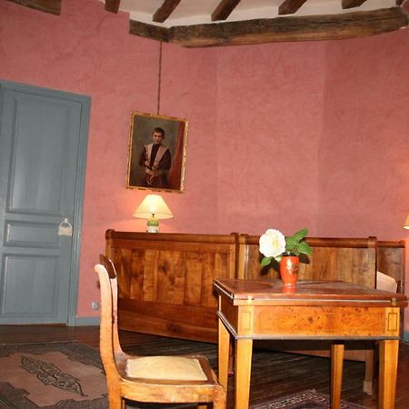 Chateau De La Roche Martel Bed and Breakfast Roiffé Zewnętrze zdjęcie