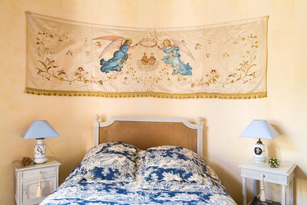 Chateau De La Roche Martel Bed and Breakfast Roiffé Pokój zdjęcie
